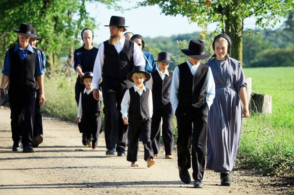 Menonitas y Amish: Vida, Creencias y Desafíos en el Mundo Moderno